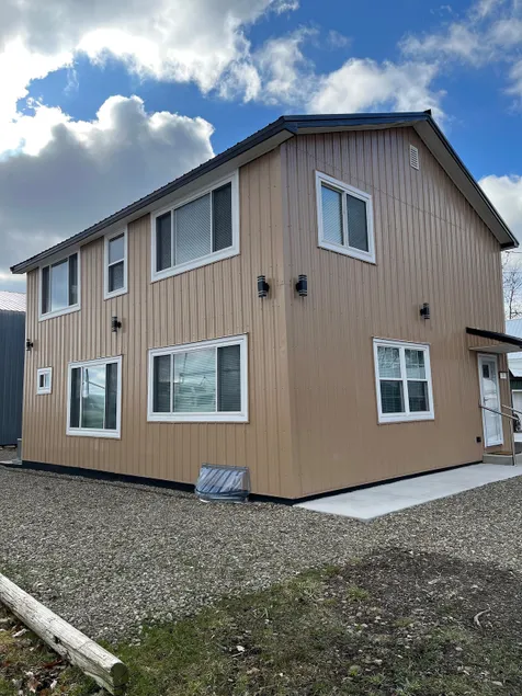 Waterfront View | Near Comedy Center & Lucy Park - Image 1