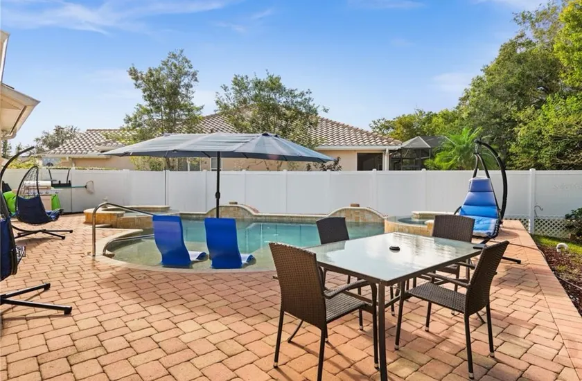 Sarasota FL getaway close to Siesta beach - Image 1