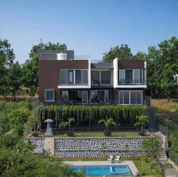 Luxury Villa Near Mumbai with pool - Image 1