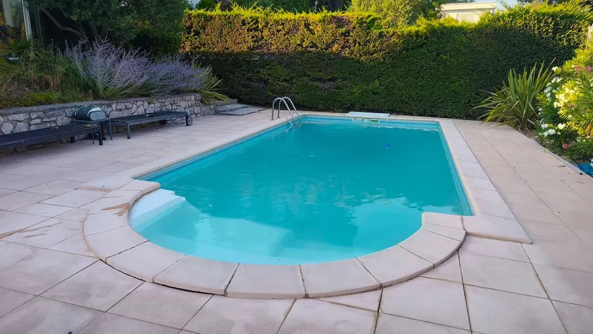 Le Clos des Calanques • Private Pool - Image 1
