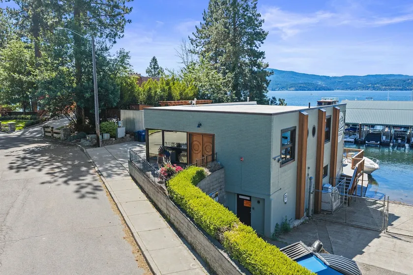 Loft on Lakeshore - On the Lake & Downtown! - Image 1