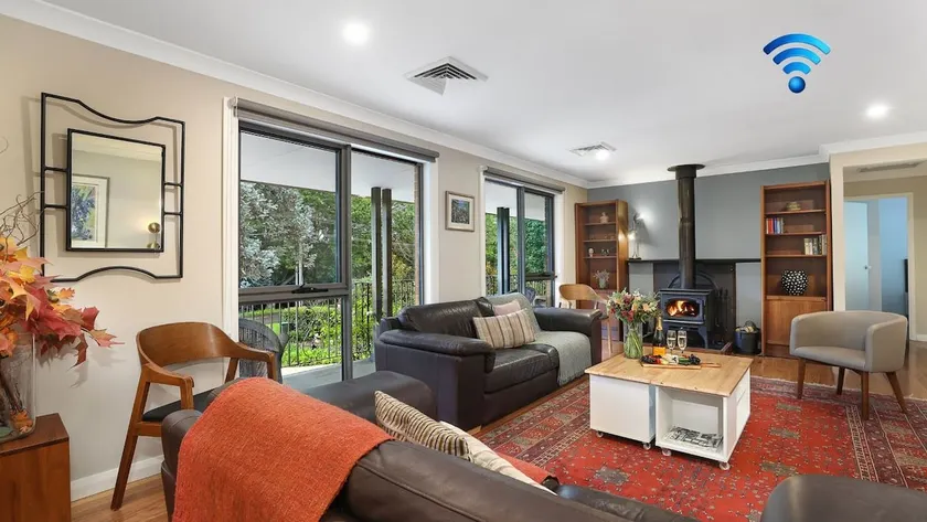 Satinwood – classic & central hideaway - Image 1