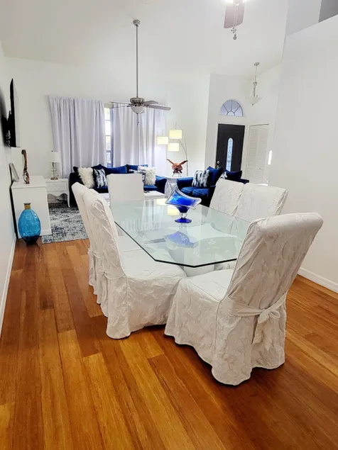 Nature Coast Cottage - Image 1