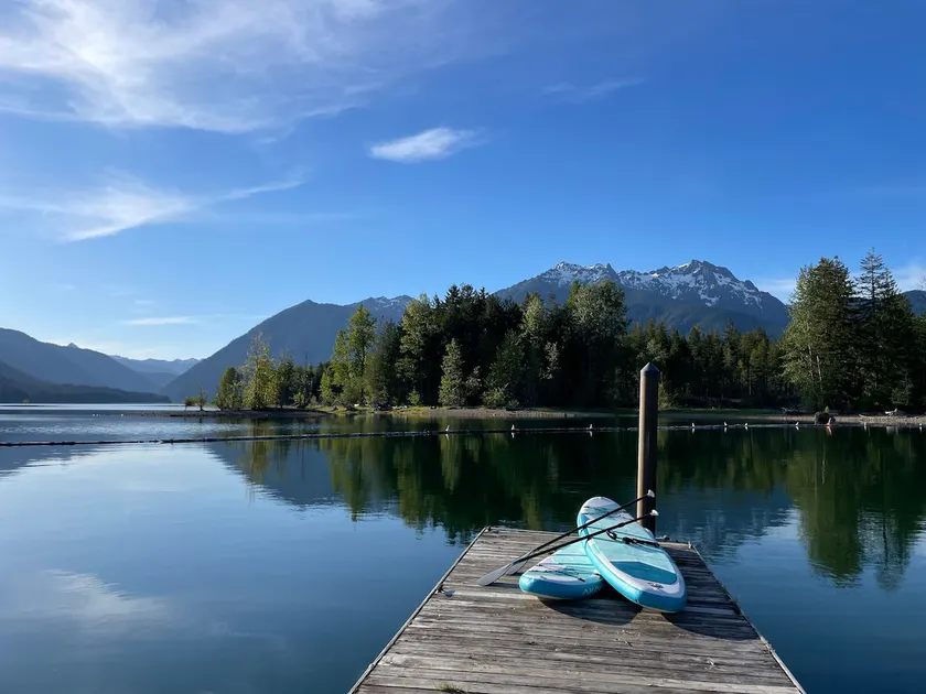 Paddle Board Chalet/Lake/Pickleball/EV Charger - Image 1