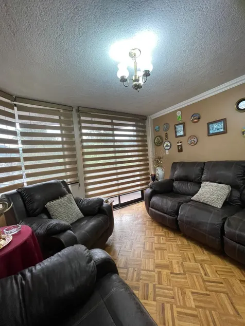 Apartment in the Center of Otavalo with Balcony - Image 1