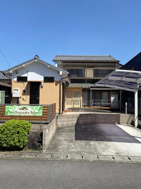 A house in the city convenient for sightseeing - Image 1
