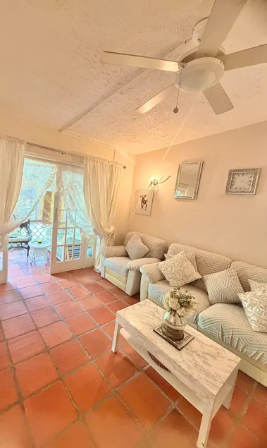 Sunset Pearl Oasis - your home away from home - Image 1