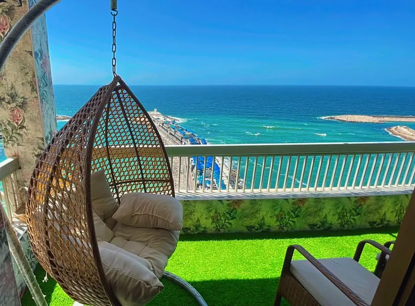 Gleem Diamond Seaview 2-Bedroom - Image 1