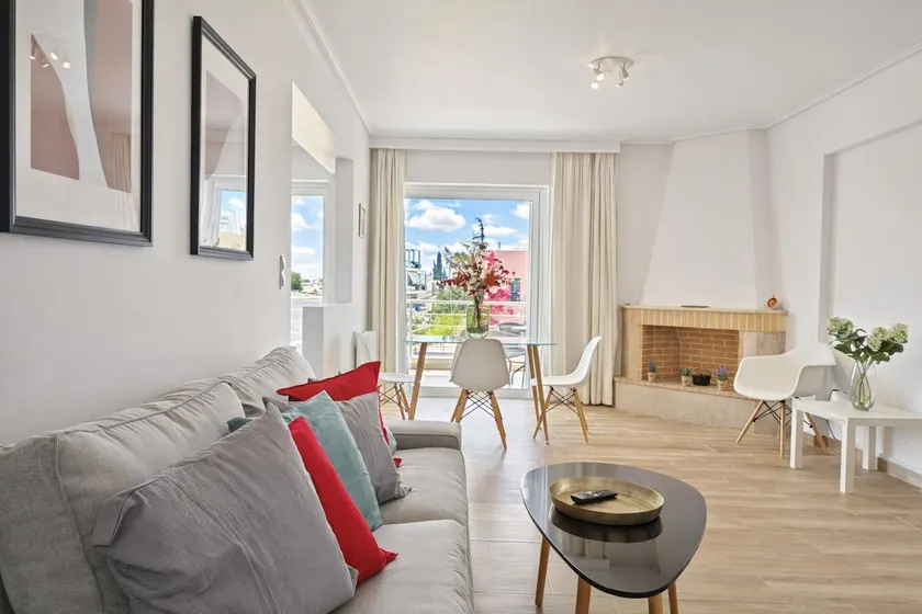 Kalipsous by Verde Apartments - Image 1