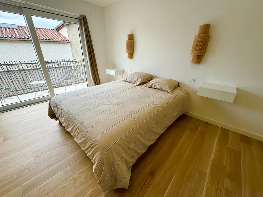 Studio, air conditioning, balcony, kitchenette, private bathroom, toilet - Image 1
