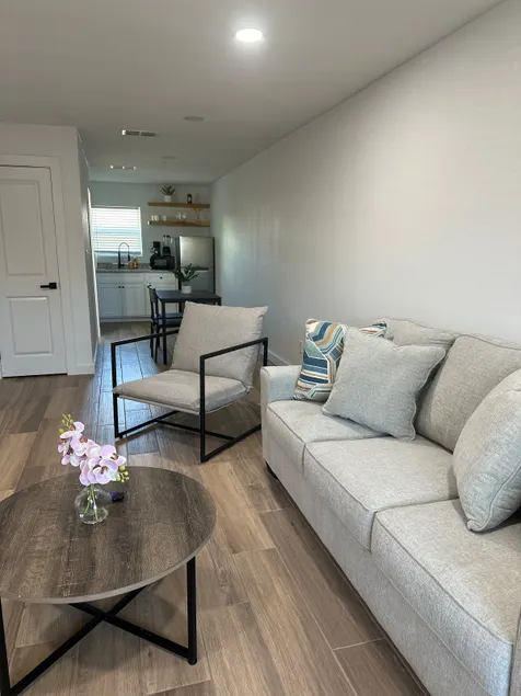 New 2BR Apt by UTRGV #3 - Image 1