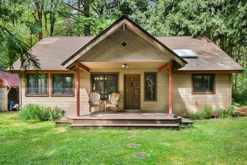 1BR dog-friendly with firepit, foosball, & W/D - Image 1
