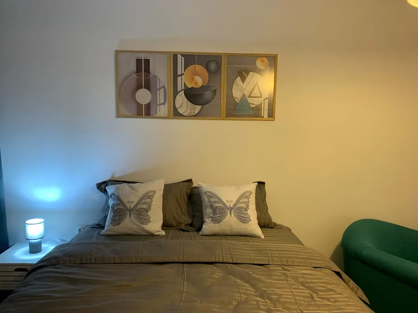 Premium 3BR Apartament | Free Parking | - Image 1