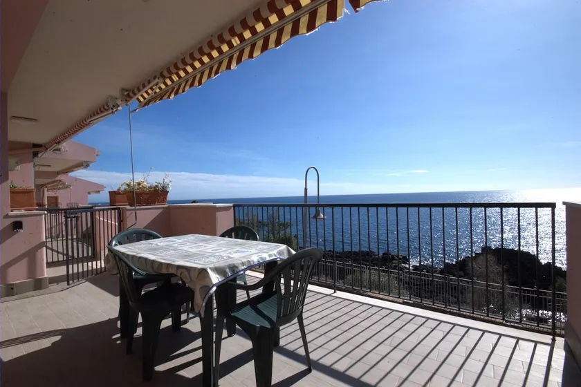 A Life with a Sea View! - Image 1