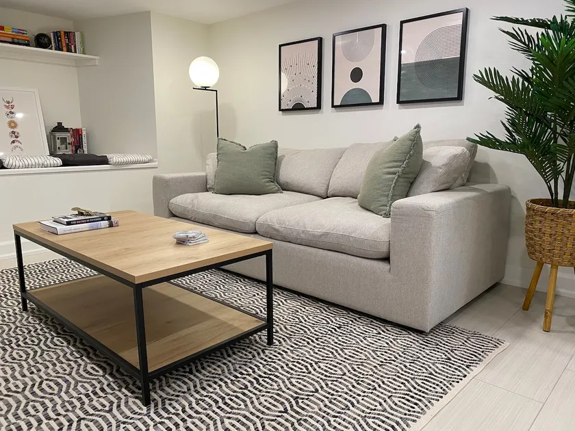 Ossington Gem: Private Suite - Image 1