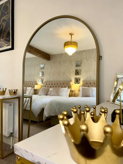 Fitzgeralds - Ballybunion - Sleeps 34 - Image 1