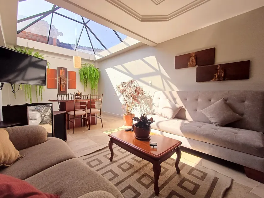 New, safe and stylish suite - Image 1