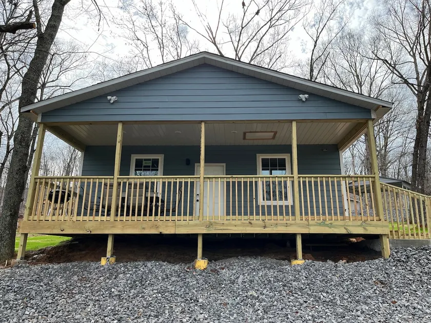 Rattletrap Cabin - Image 1