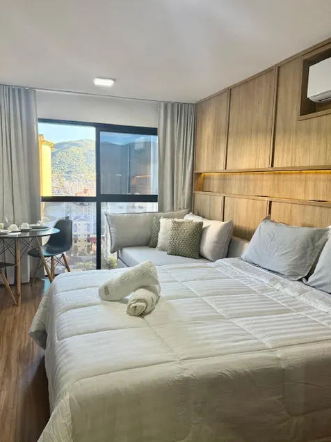 Beautiful studio in the central area of Poços - Image 1