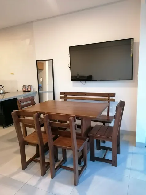 Centrally located and nice apartment - Image 1