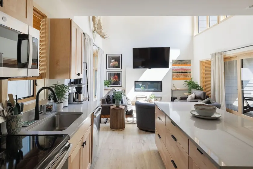 ADK Modern · Lake Everest · Whiteface · Sleeps 8 - Image 1