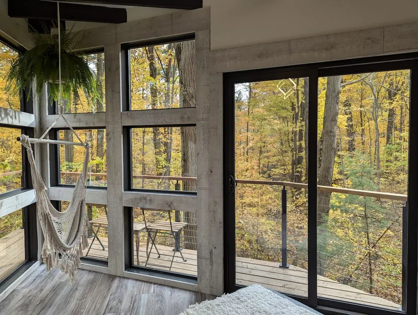 Cabin Diamond – Cozy Tiny Forest Retreat - Image 1