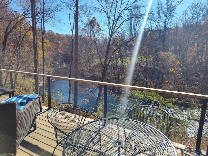 Rated a top River Cabin in Va. Heart of Nelson Co. - Image 1