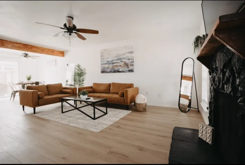 Beautiful comfortable townhouses - Image 1