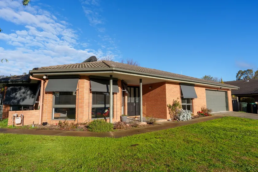 Relaxing 3bd in tranquil setting - Image 1