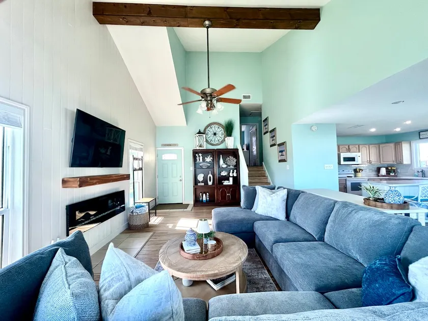 CLEAN! SPACIOUS, fast Wifi, 7min Walk to Beach - Image 1