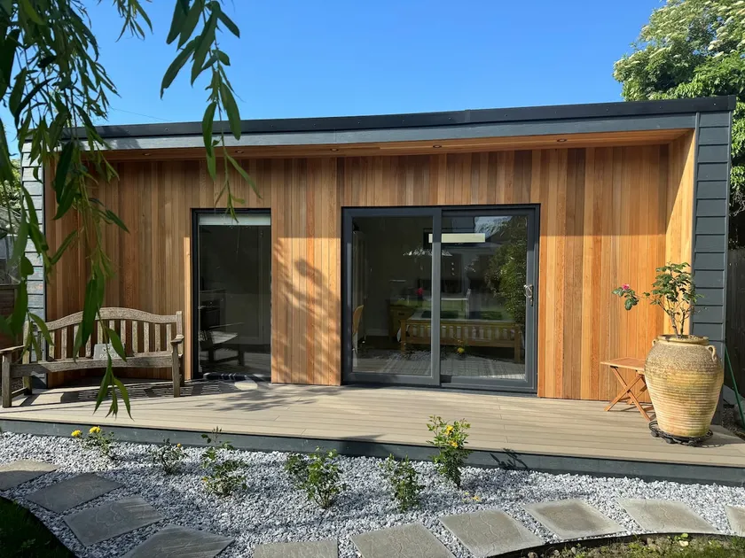 Gorgeous studio! - Image 1