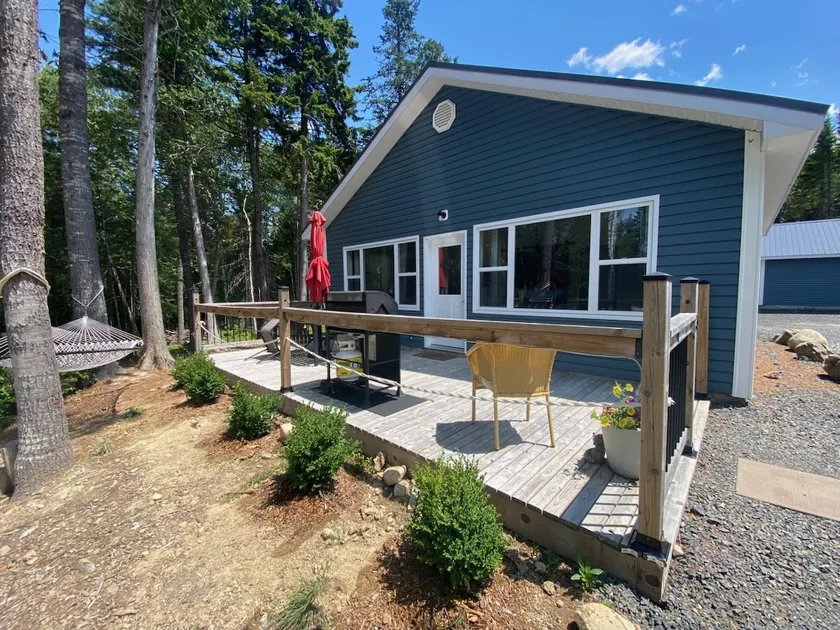Compass Cove Cottage with Private Hot tub - Image 1