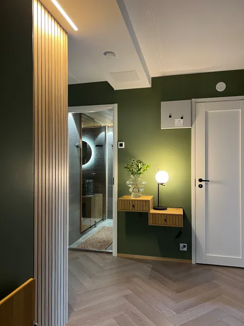 Luxury lounge | Sauna | Parking | Air conditioning - Image 1