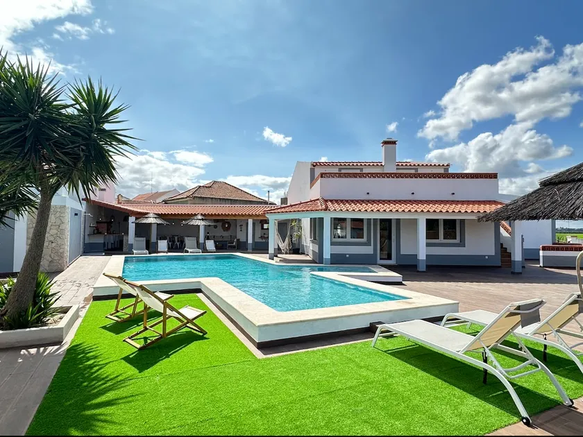 Ferienhaus 'Vila River Sublime' mit privatem Pool, WLAN und Klimaanlage - Image 1