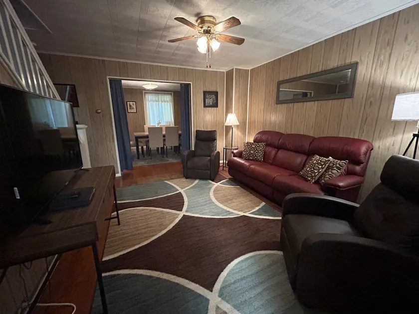 Cozy Townhome in Coaldale - Image 1
