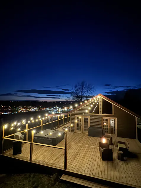 The River View Cabin - Image 1