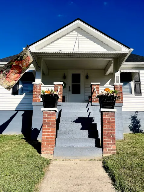 Come home to Lucille’s! This is your special place - Image 1