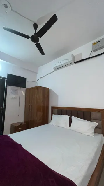 Aadya Homestay (AC)1km to Ram Mandir - Image 1