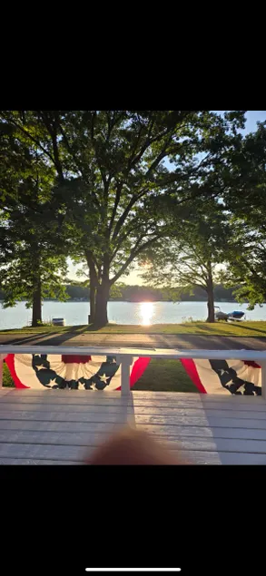 Lakefront cottage Diamond Lake in White Cloud, MI - Image 1