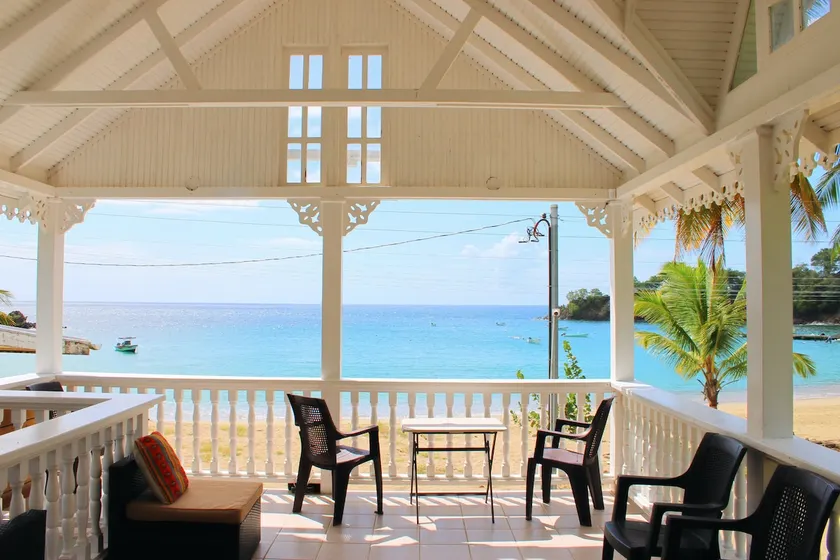 Parlatuvier Blue Villa ocean view | group stay - Image 1