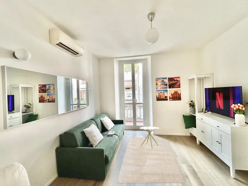 NEW Elegant Apartment – Olympic Cauldron View - Image 1