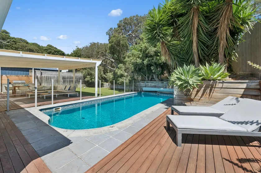 Aqua Retreat - maison avec piscine - Image 1