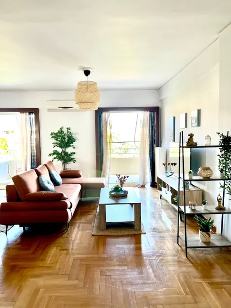 Seaview Penthouse on the Square - Image 1