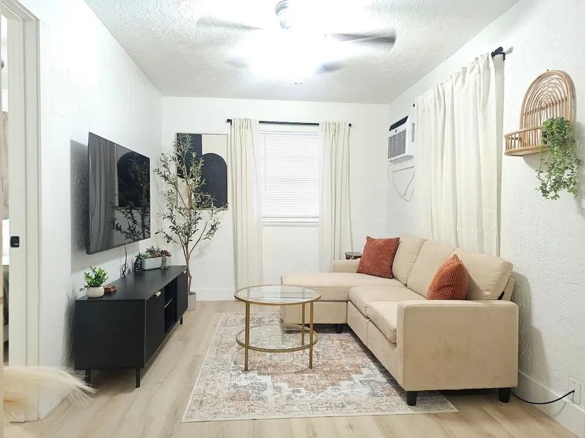 The Zen Den - Image 1
