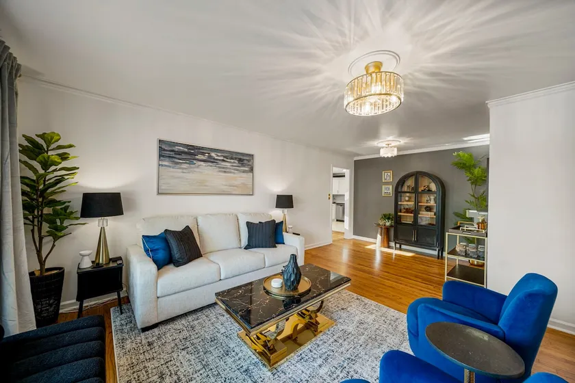 Expo Square Luxury • 3BR • Large Yard • Coffee Bar - Image 1