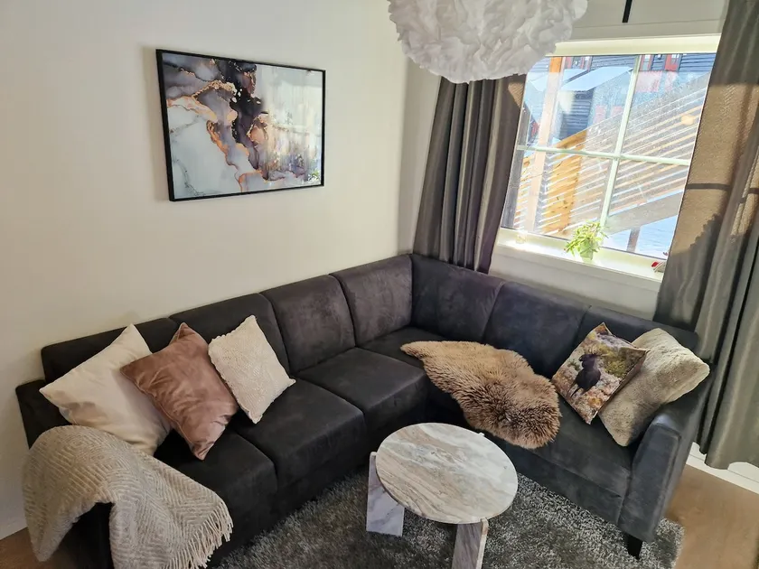 Cozy Apartment close to Ski Resort, Golf, Beach & Hiking - Image 1