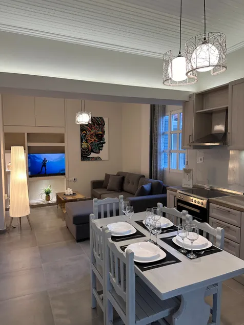 Diamond Suite - Image 1