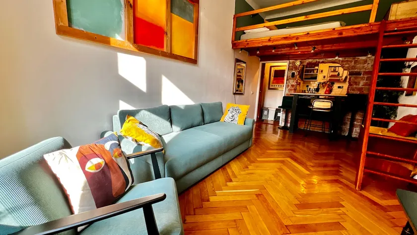 Artist's Apartment Centre Old Town - Image 1