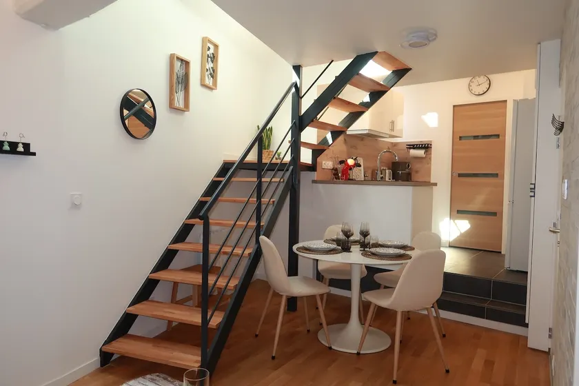 cozy duplex 7-minute walk to RER downtown - Image 1