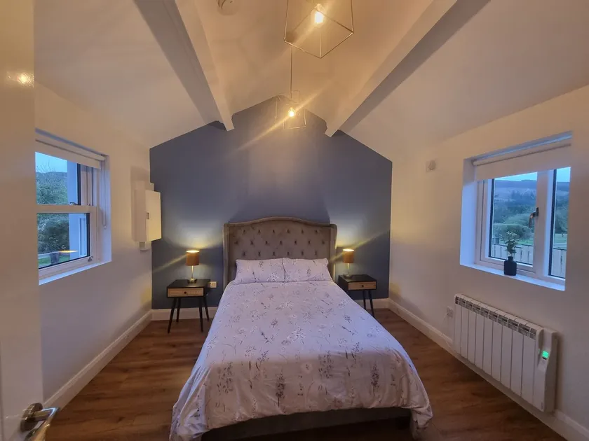 The Lacka Lodge - Kinnitty - Image 1